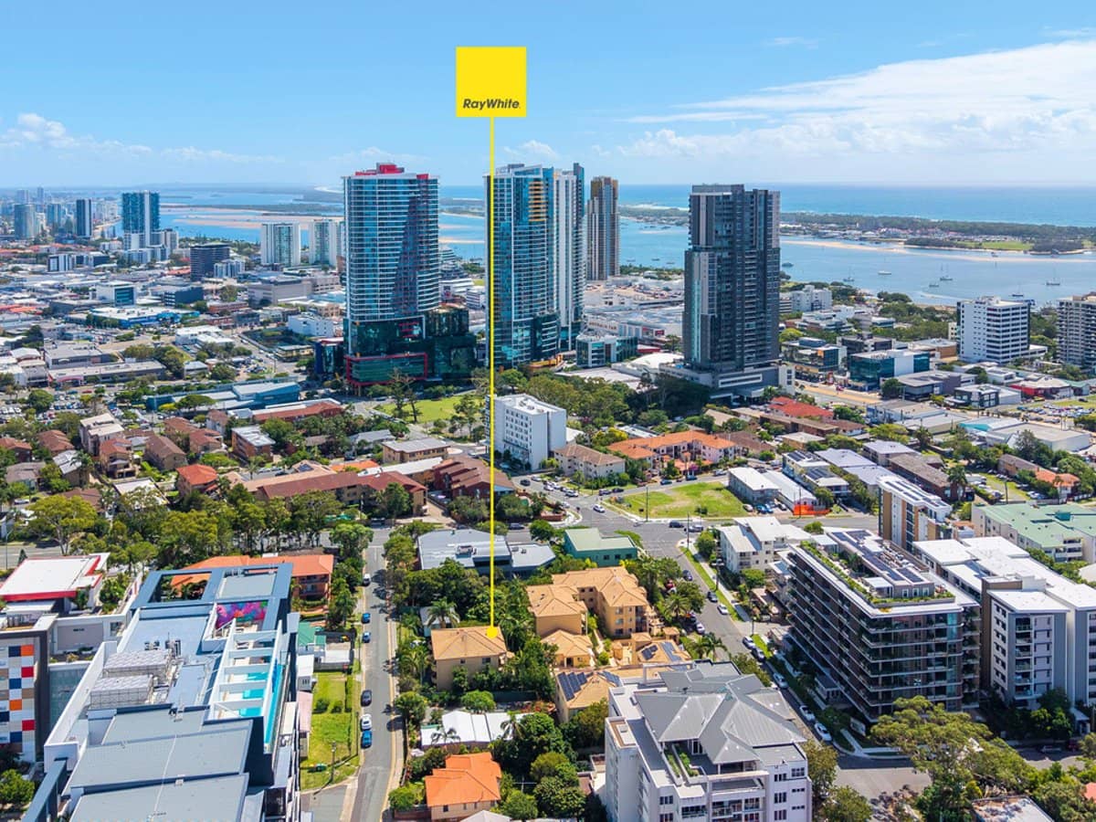 16-26 Waverley Street, Southport - Thumbnail 1