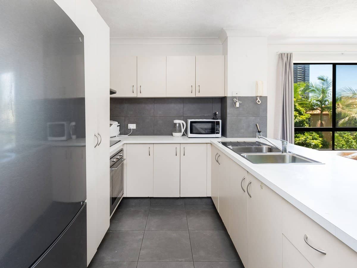 16-26 Waverley Street, Southport - Thumbnail 2