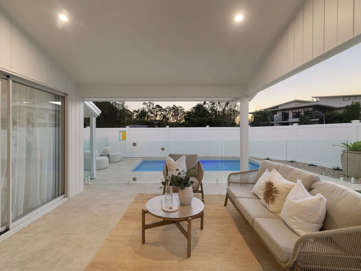 62 Numeralla Avenue, ASHMORE - Thumbnail 4