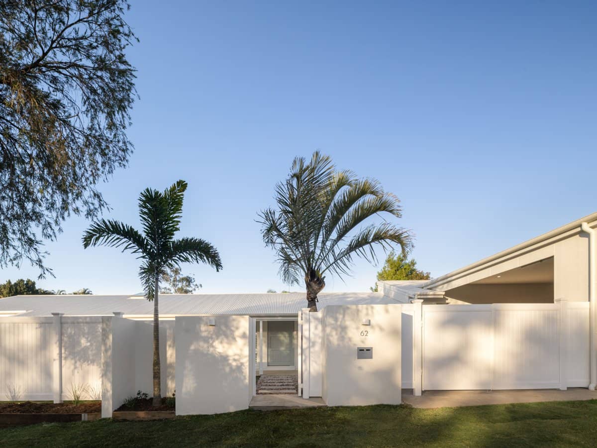 62 Numeralla Avenue, ASHMORE - Thumbnail 6