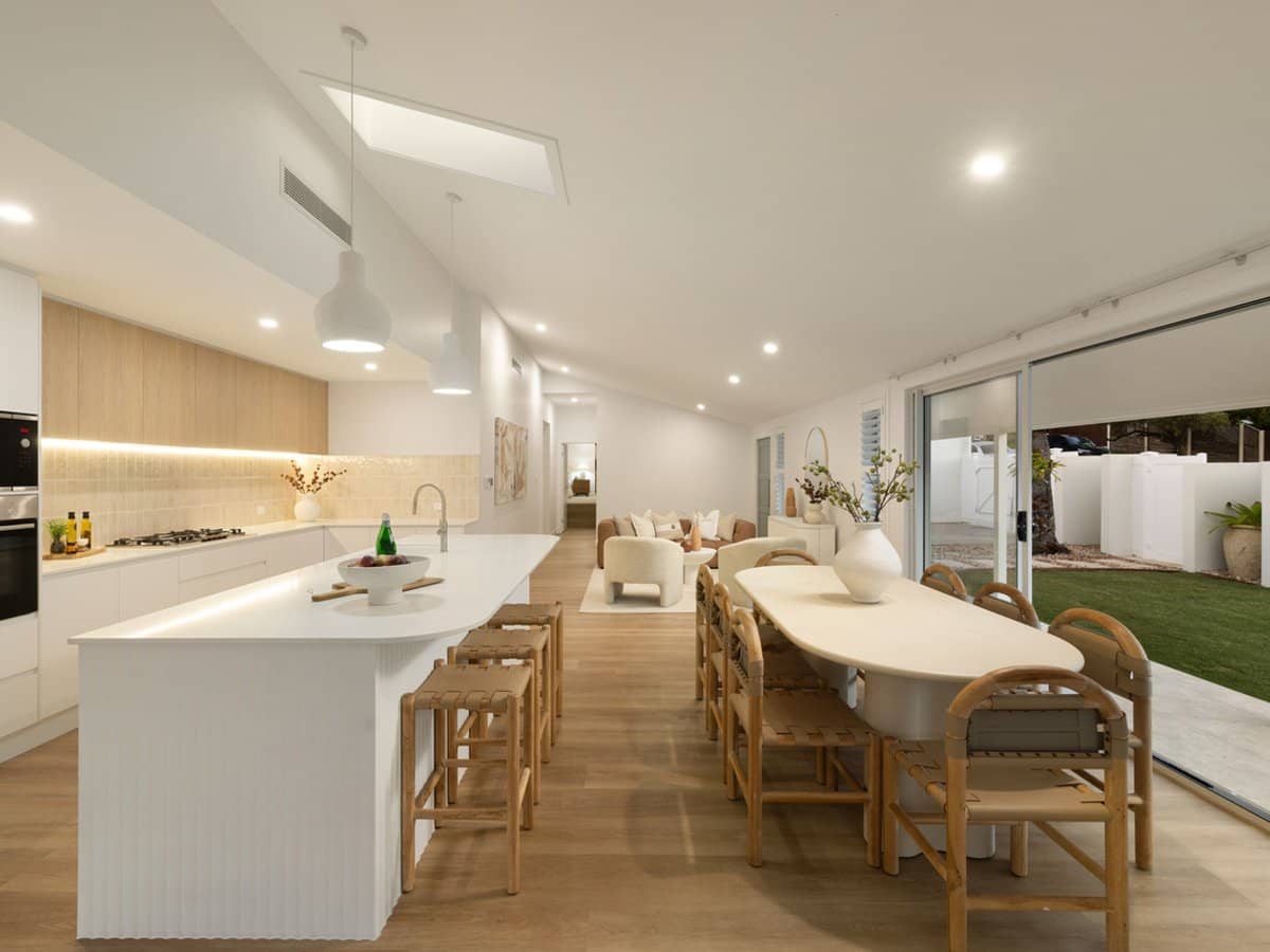 62 Numeralla Avenue, ASHMORE - Thumbnail 15