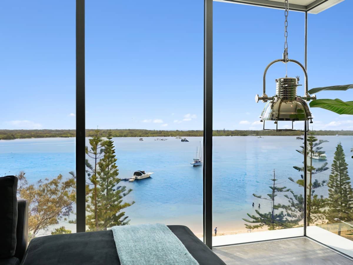 446 Marine Parade, BIGGERA WATERS - Thumbnail 6