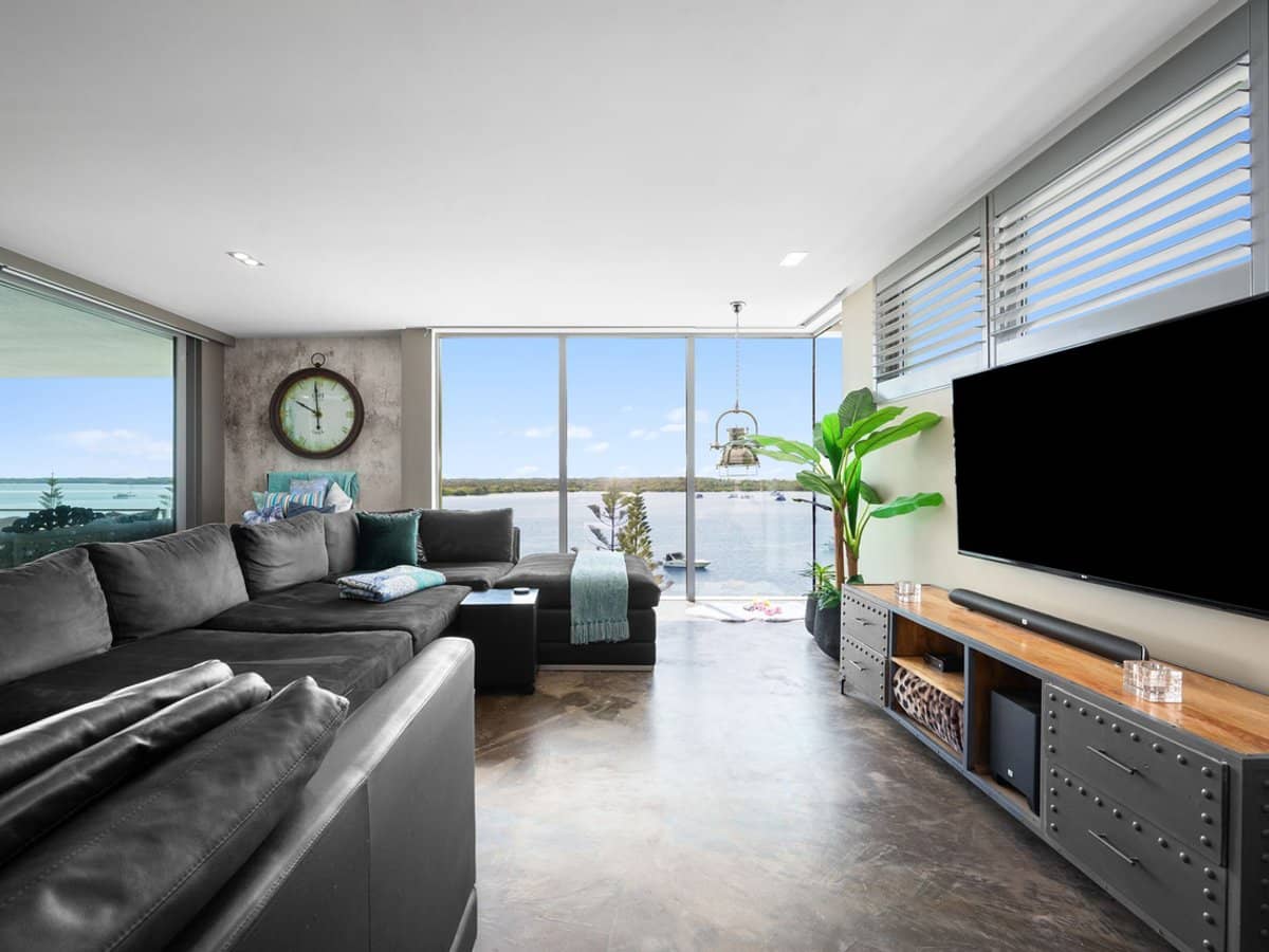 446 Marine Parade, BIGGERA WATERS - Thumbnail 9