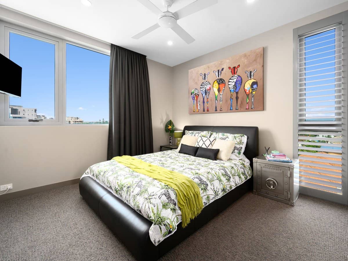 446 Marine Parade, BIGGERA WATERS - Thumbnail 13