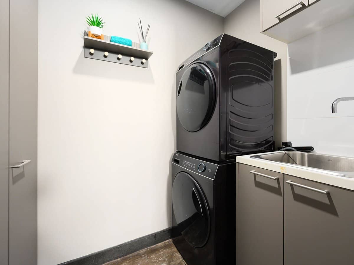 446 Marine Parade, BIGGERA WATERS - Thumbnail 24