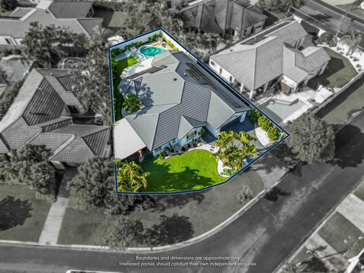 3 Lanai Drive, BURLEIGH WATERS - Thumbnail 24