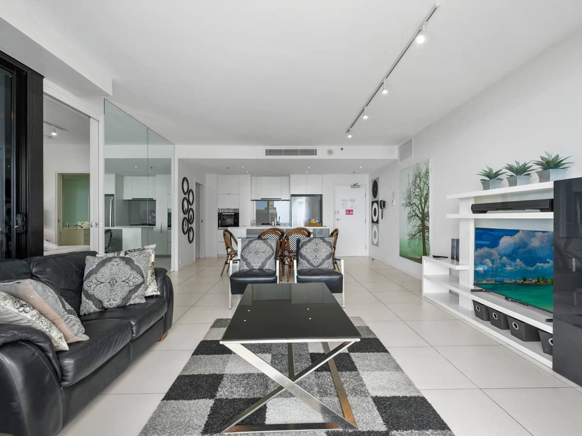 2103 Ultra. 14 George Avenue, BROADBEACH - Thumbnail 6