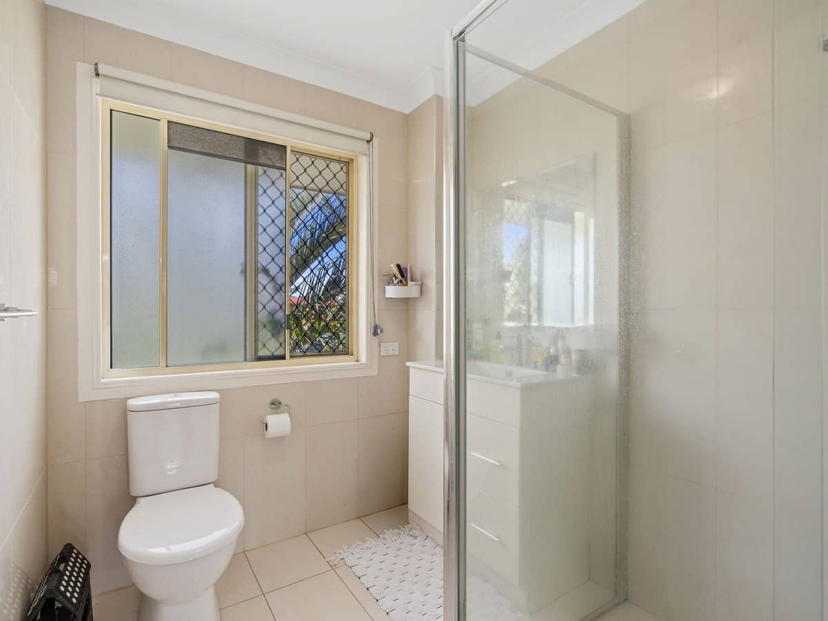 23 Tristan Court, Benowa - Thumbnail 11