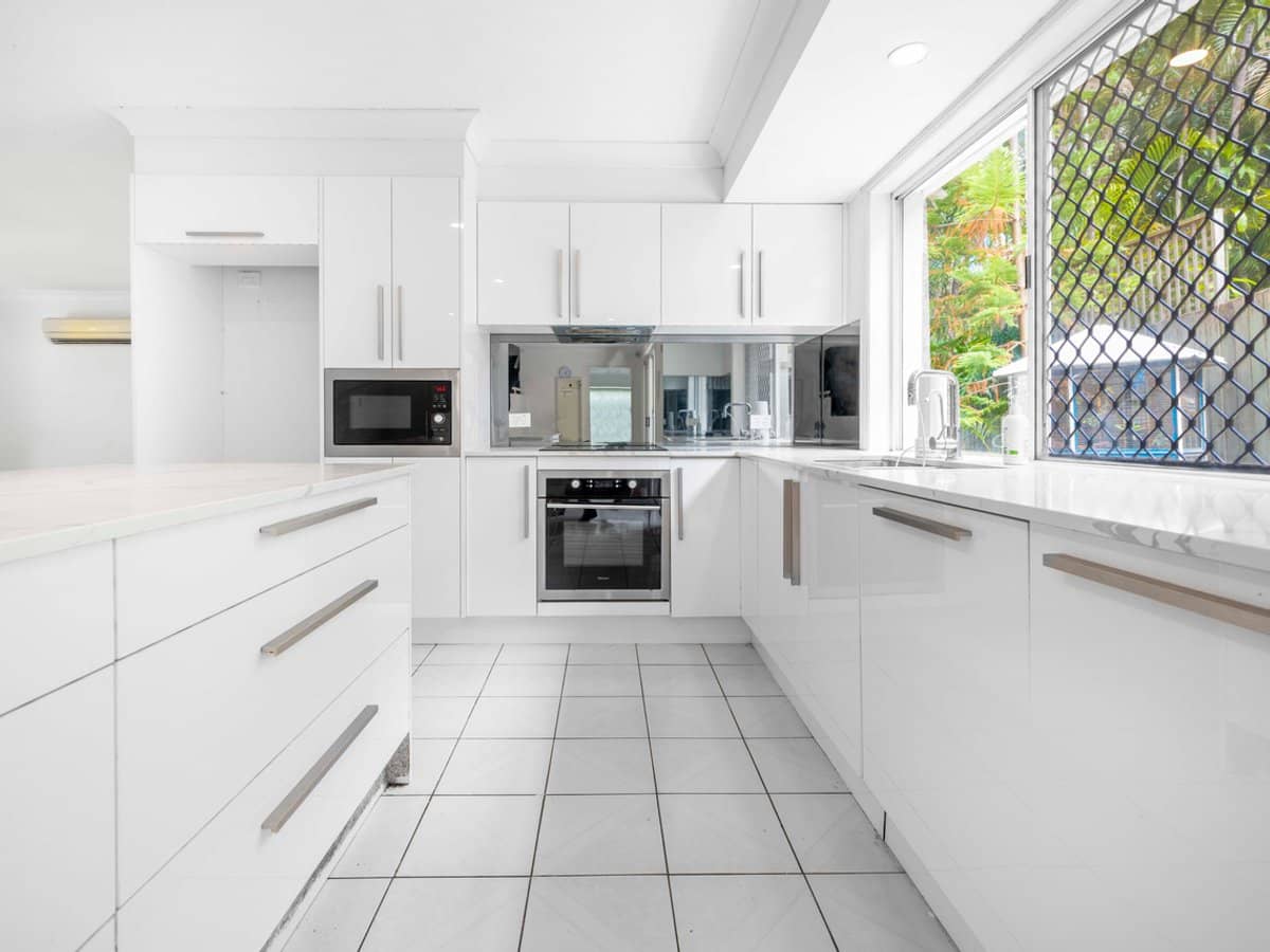 143 Cotlew Street, ASHMORE - Thumbnail 6