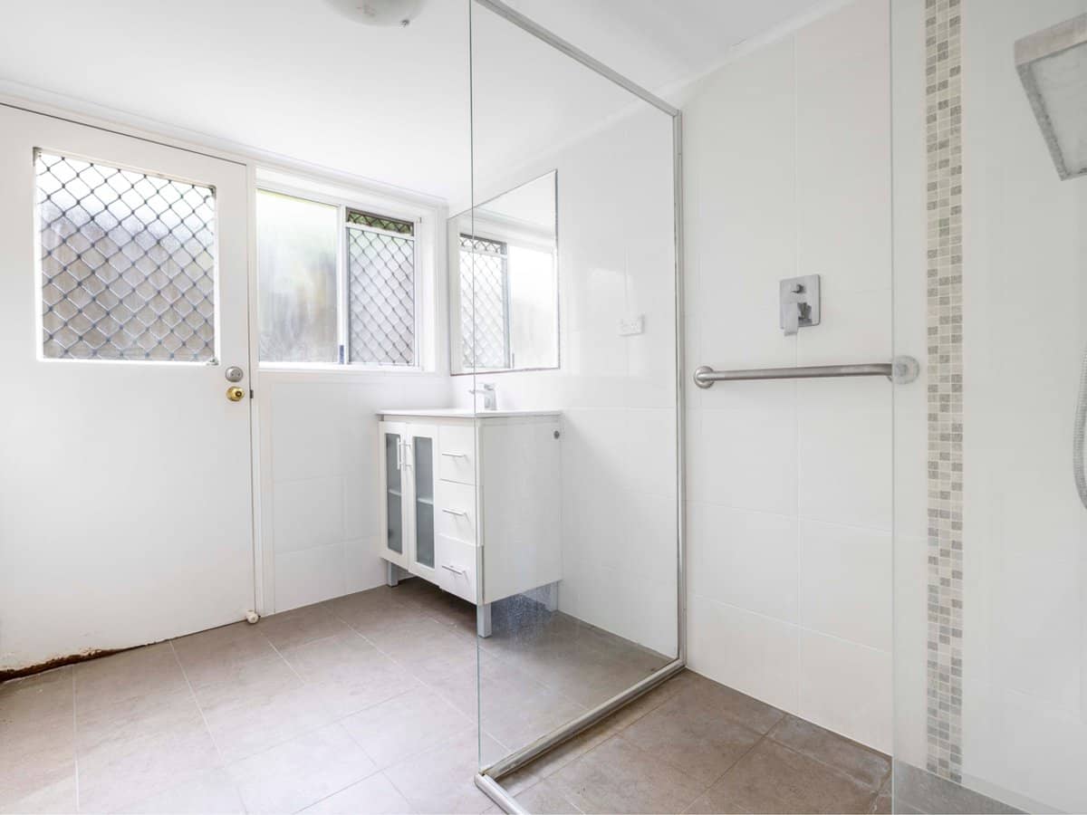 143 Cotlew Street, ASHMORE - Thumbnail 9