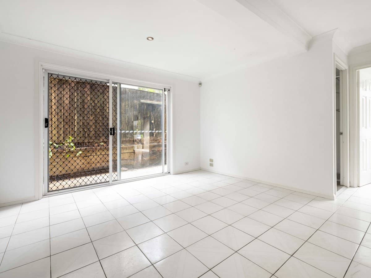 143 Cotlew Street, ASHMORE - Thumbnail 11