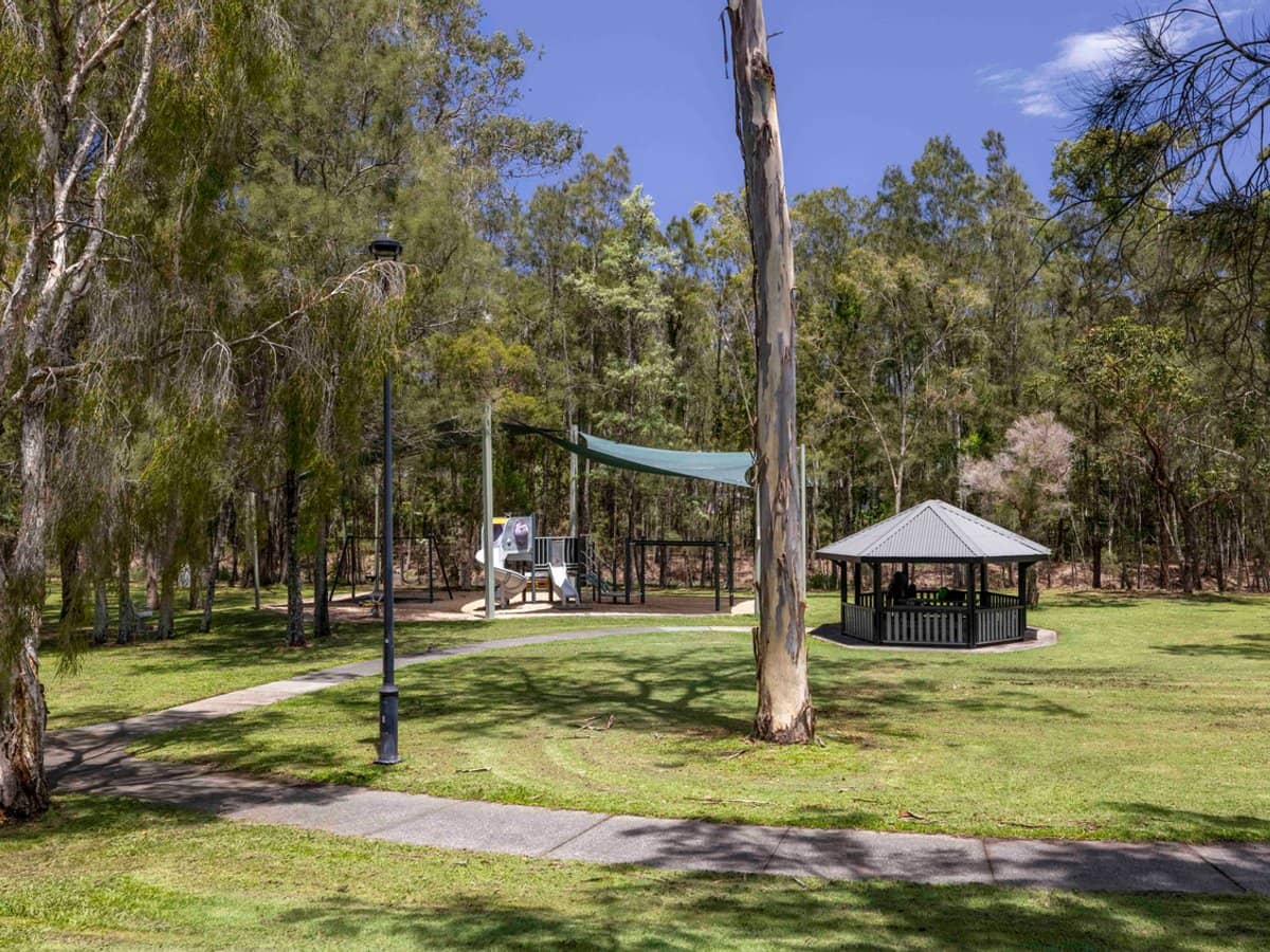 143 Cotlew Street, ASHMORE - Thumbnail 27