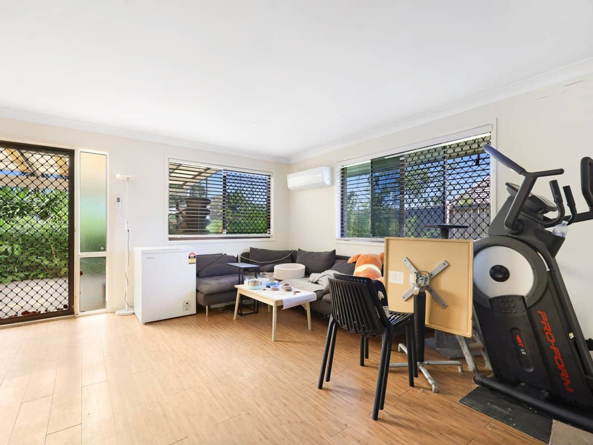 19 Warratina Street, Labrador - Thumbnail 11