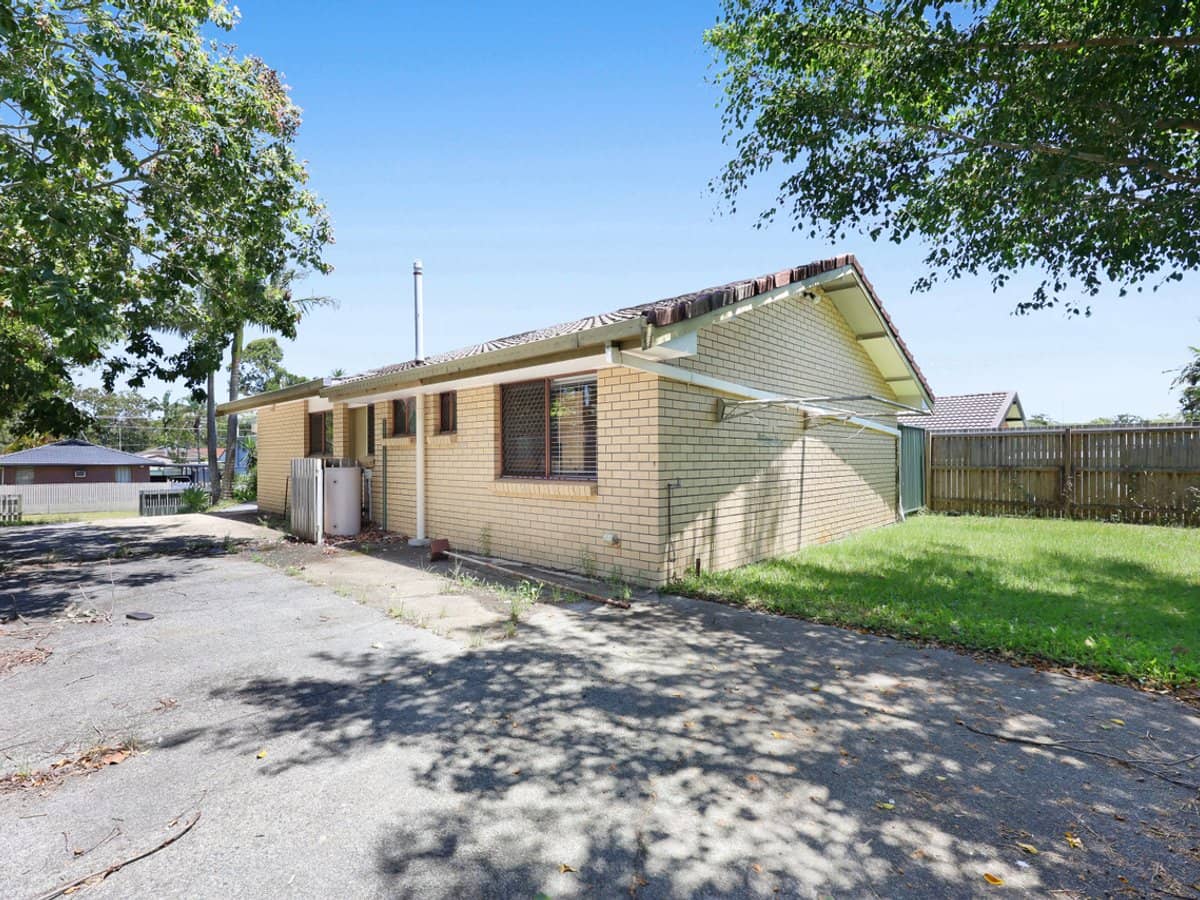 19 Warratina Street, Labrador - Thumbnail 15