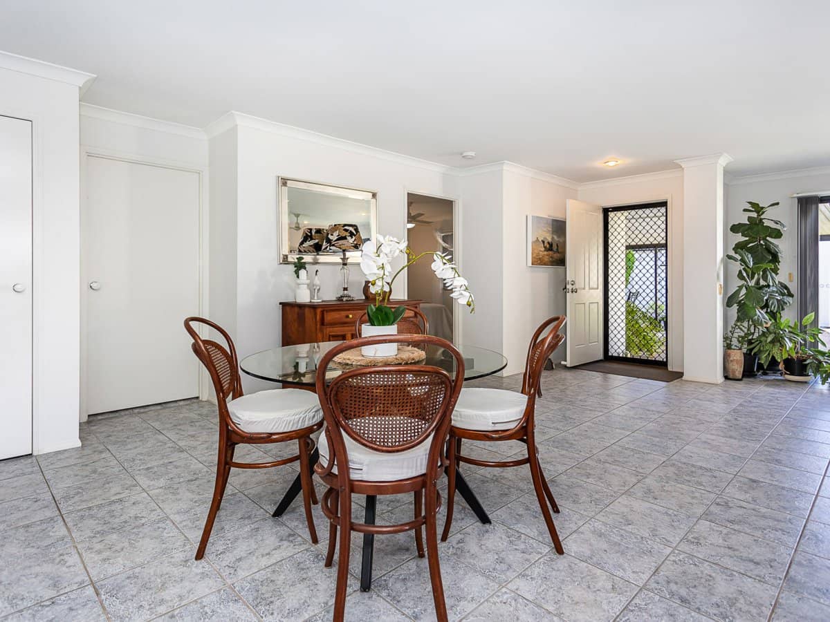 14 Nikau Crescent, NERANG - Thumbnail 11