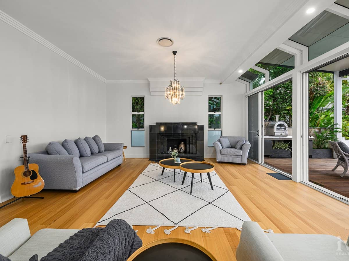 4 Excalibur Court, Sovereign Islands - Thumbnail 7