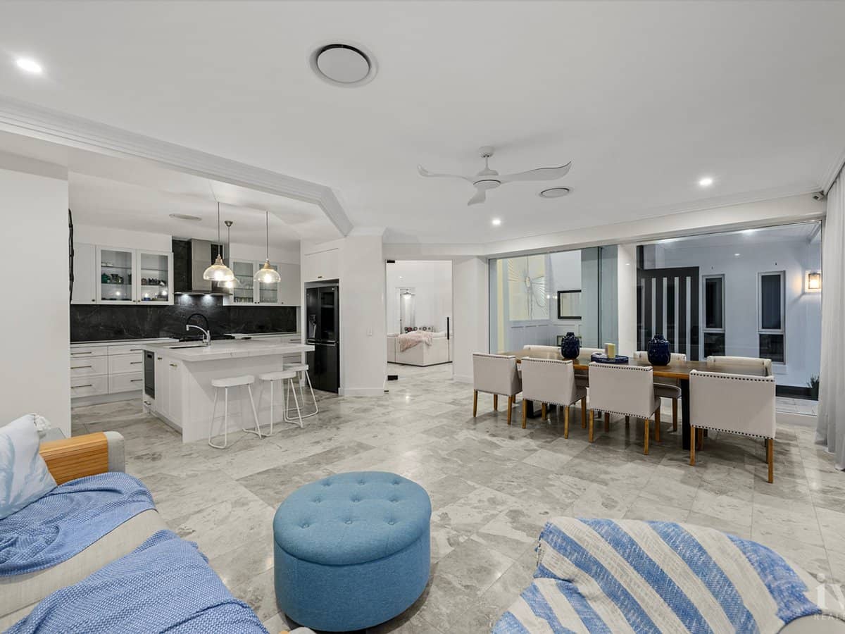 4 Excalibur Court, Sovereign Islands - Thumbnail 10