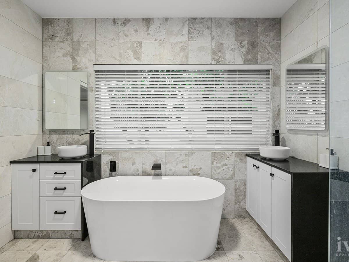 4 Excalibur Court, Sovereign Islands - Thumbnail 23