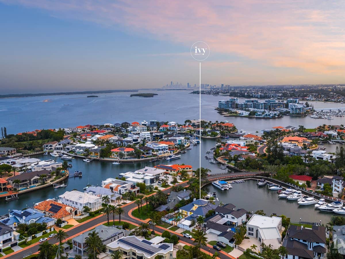 4 Excalibur Court, Sovereign Islands - Thumbnail 29