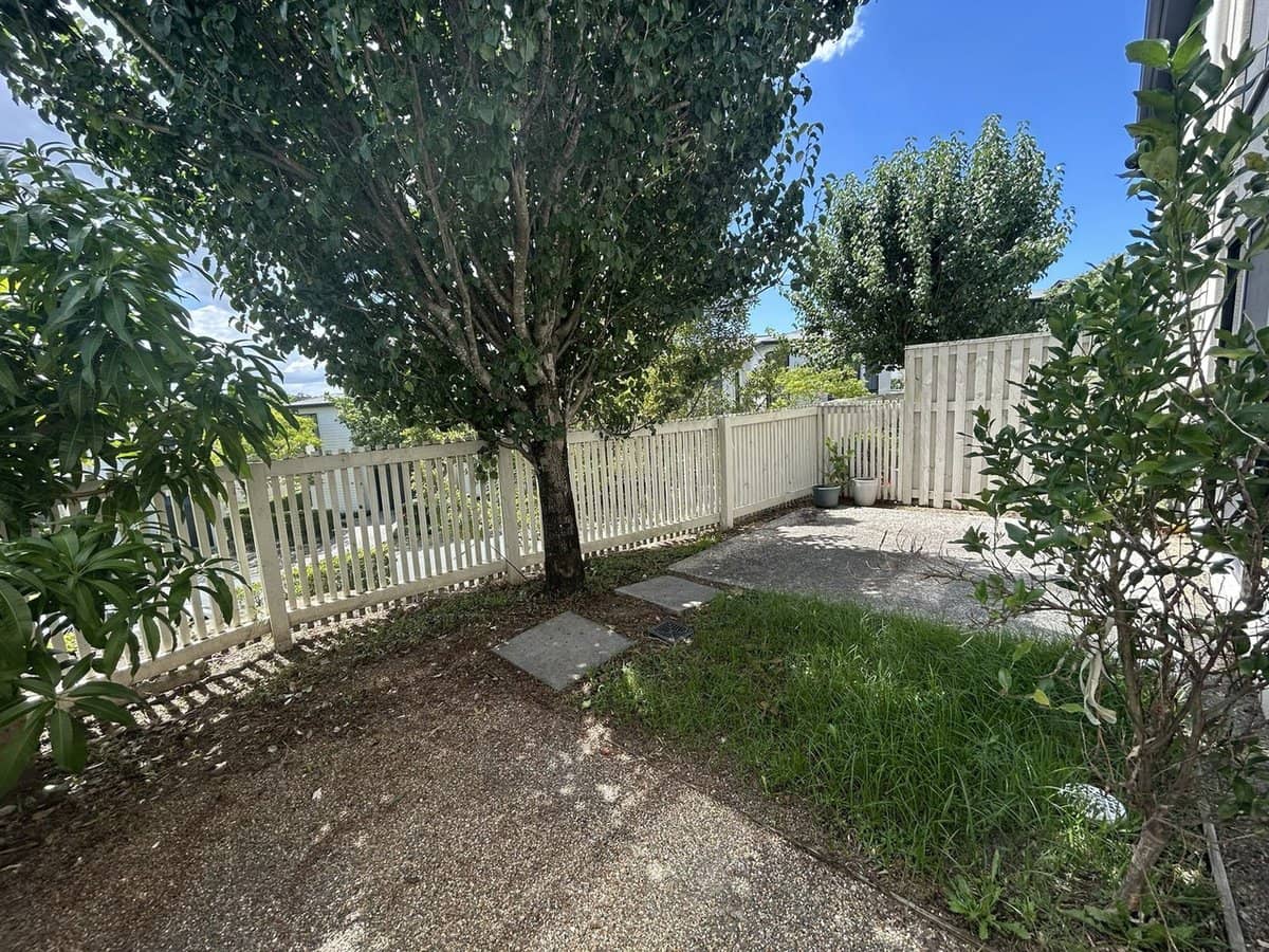 1 Norris Street, Pacific Pines - Thumbnail 16