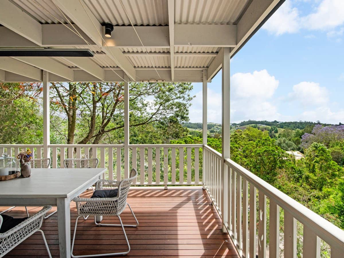 5 Jacaranda Court, BEECHMONT - Thumbnail 2