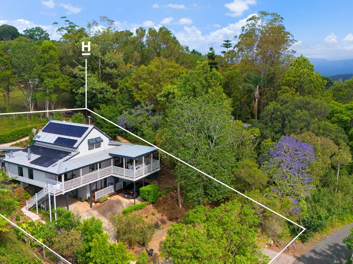 5 Jacaranda Court, BEECHMONT - Thumbnail 4