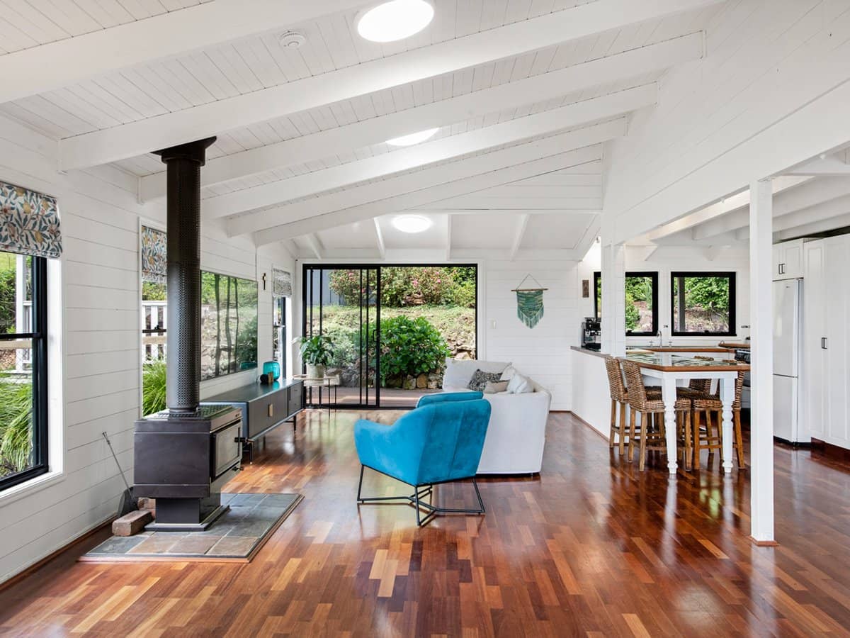 5 Jacaranda Court, BEECHMONT - Thumbnail 8