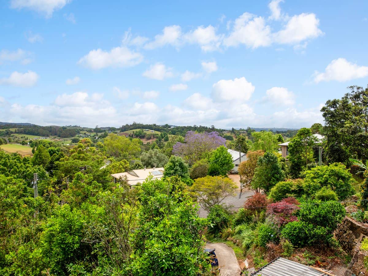 5 Jacaranda Court, BEECHMONT - Thumbnail 27