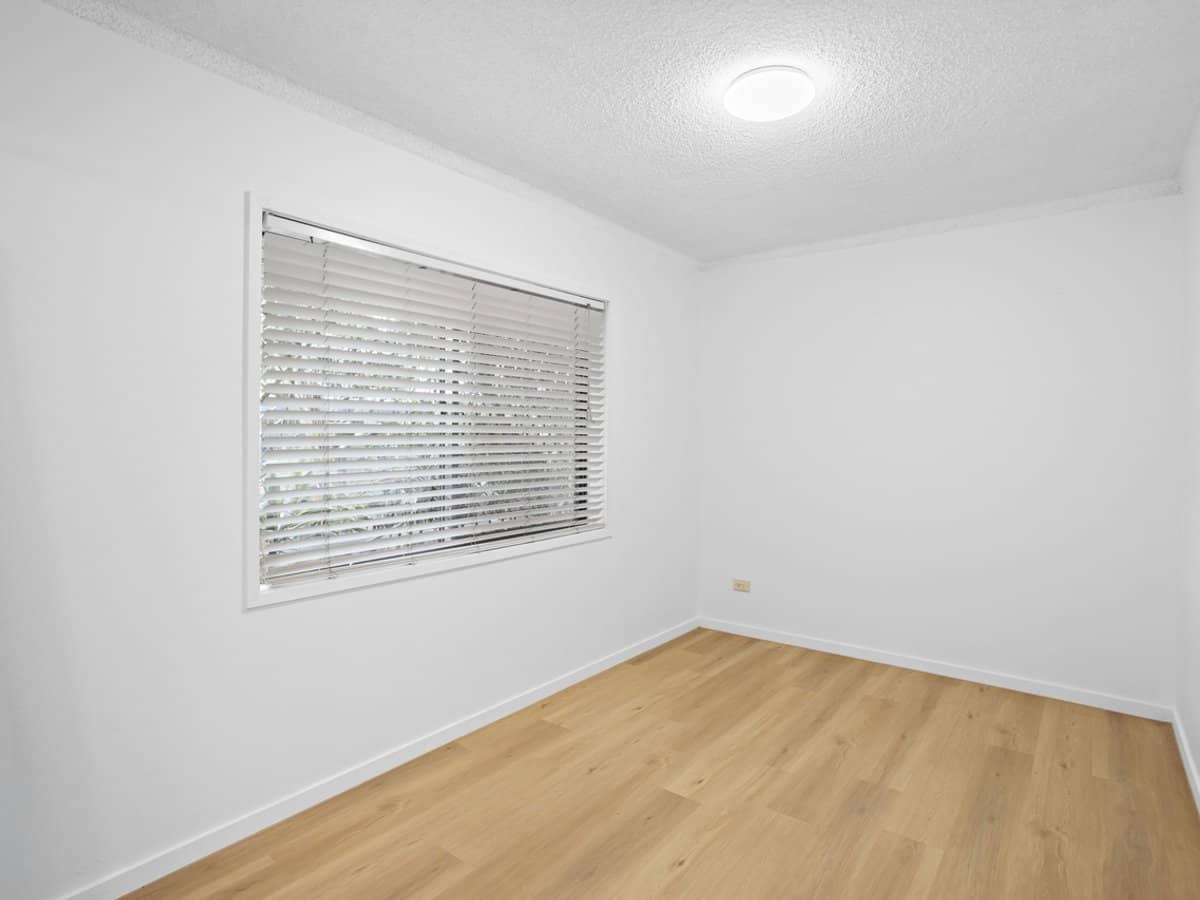 44 Sunrise Boulevard, SURFERS PARADISE - Thumbnail 8