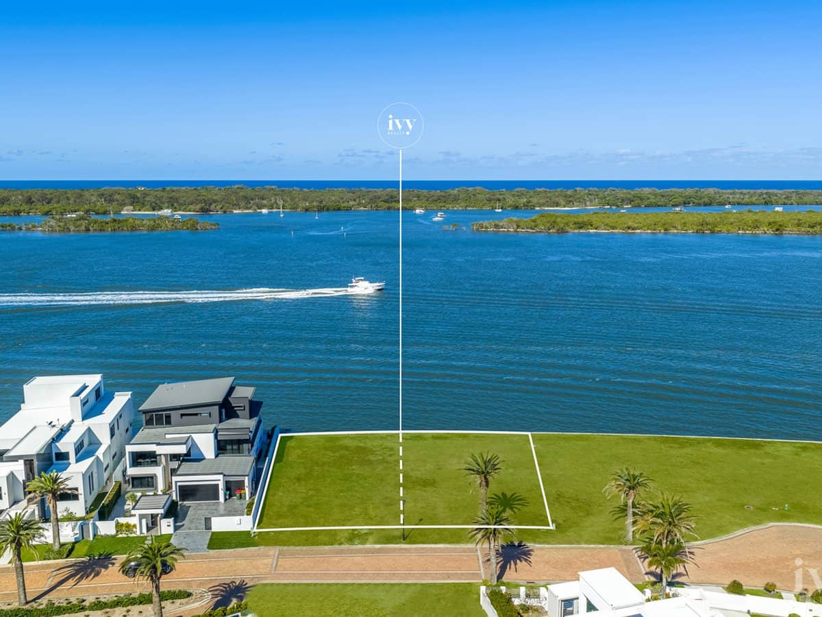 66-68 Knightsbridge Parade East, Sovereign Islands - Thumbnail 1