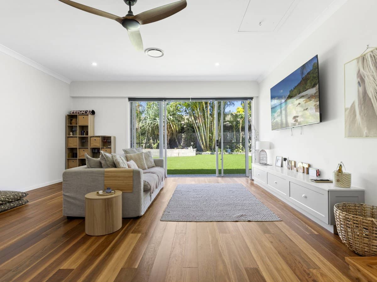 94 Hooker Boulevard, Mermaid Waters - Thumbnail 14