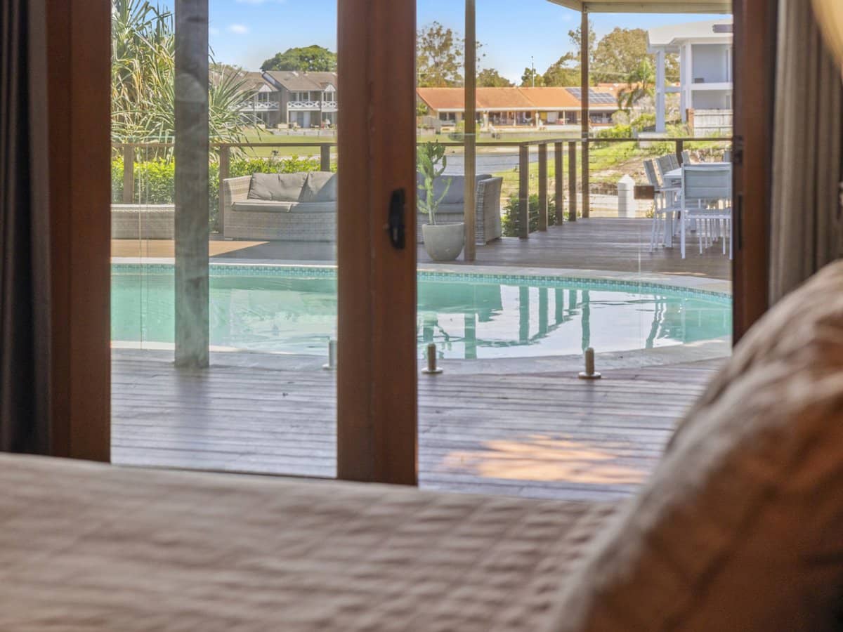 94 Hooker Boulevard, Mermaid Waters - Thumbnail 19