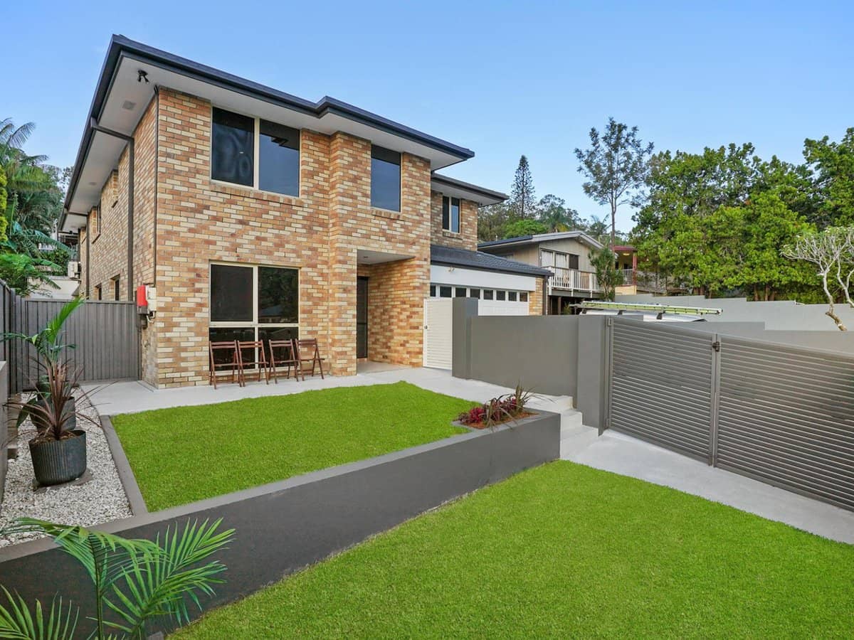 97 Tabilban Street, BURLEIGH HEADS - Thumbnail 1