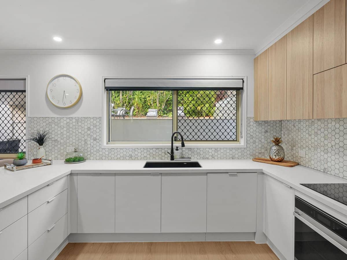 97 Tabilban Street, BURLEIGH HEADS - Thumbnail 10