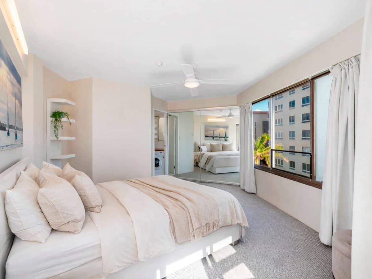 8 Trickett Street, Surfers Paradise - Thumbnail 14