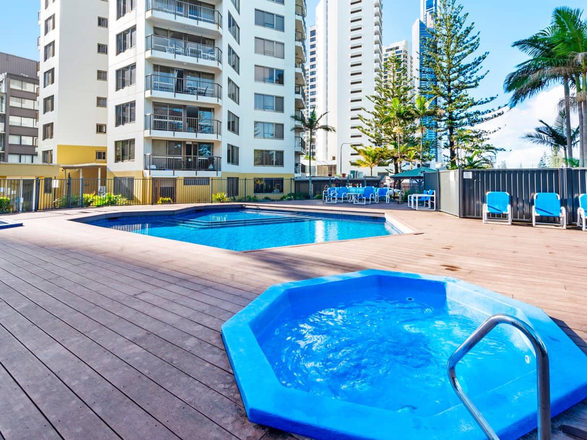 8 Trickett Street, Surfers Paradise - Thumbnail 17