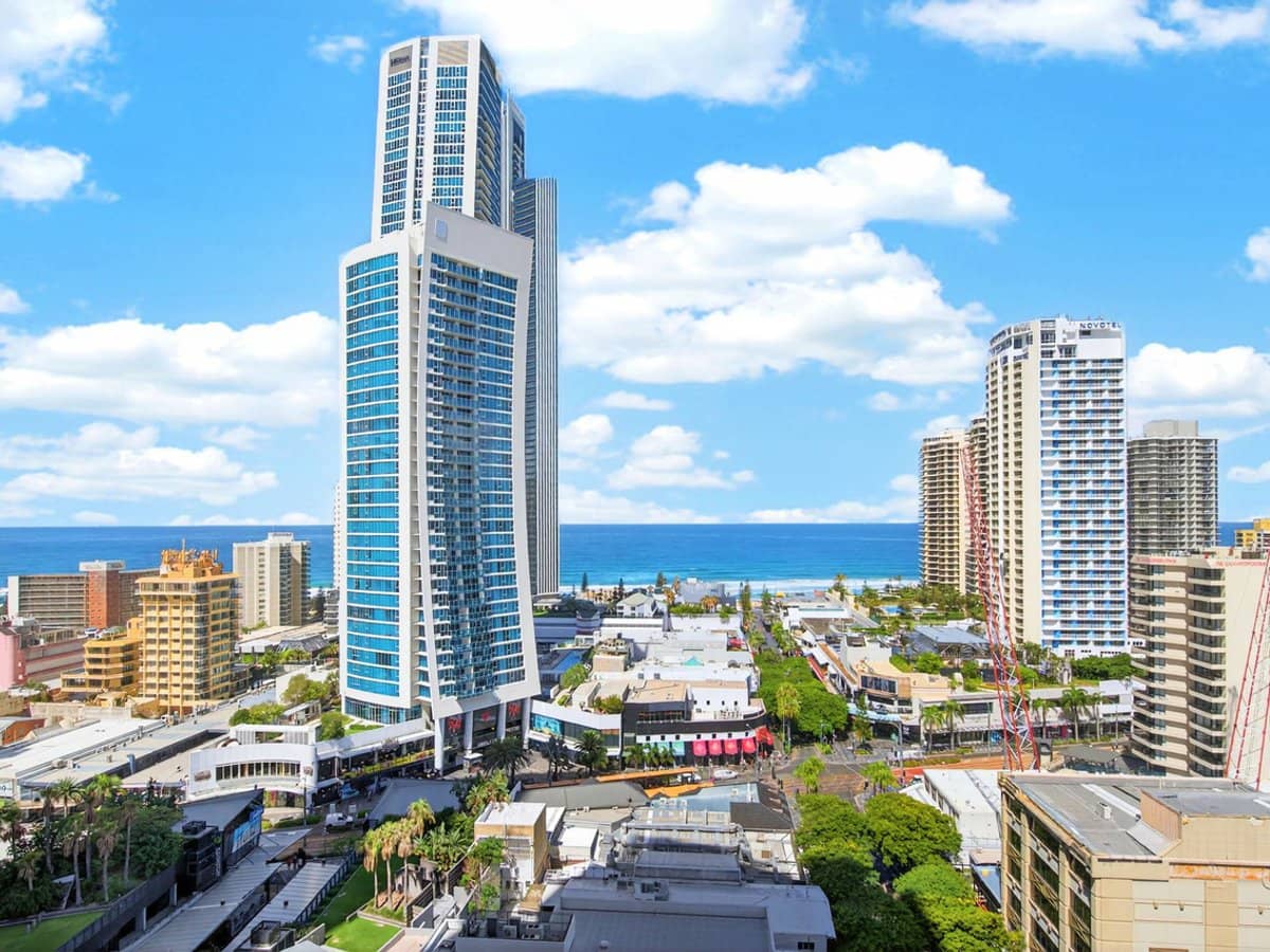 9 Ferny Avenue, Surfers Paradise - Thumbnail 4