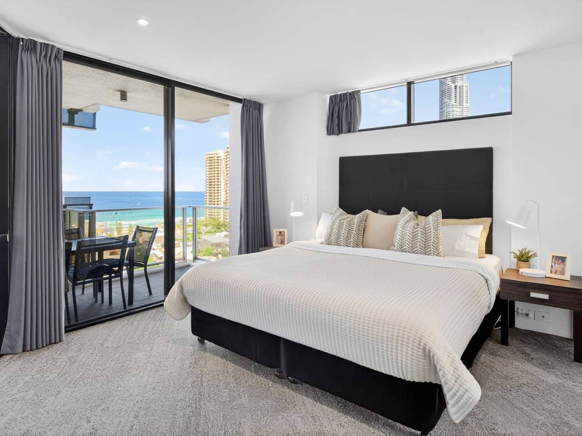 9 Ferny Avenue, Surfers Paradise - Thumbnail 21