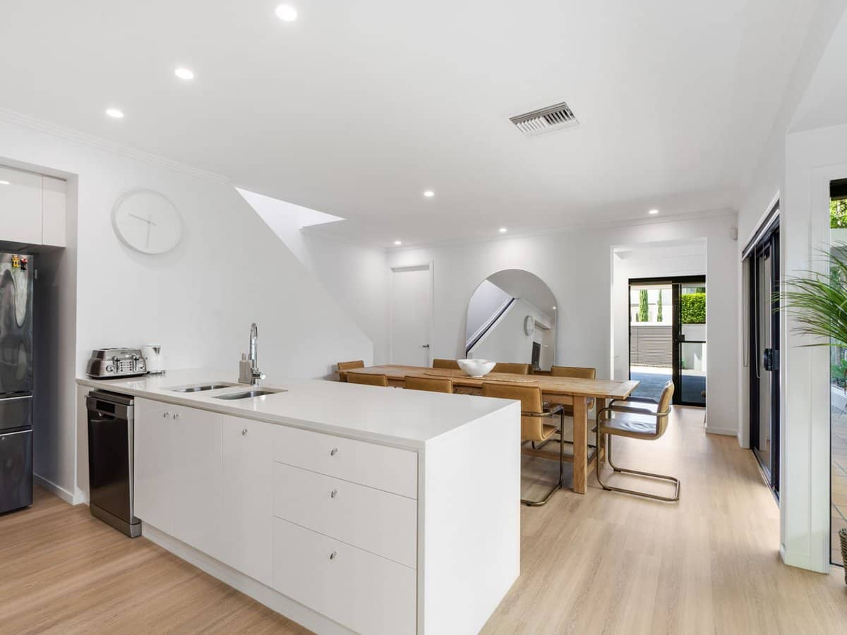 45 Woodroffe Avenue, MAIN BEACH - Thumbnail 8