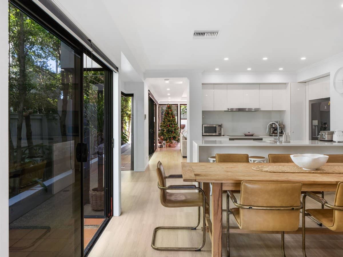 45 Woodroffe Avenue, MAIN BEACH - Thumbnail 9