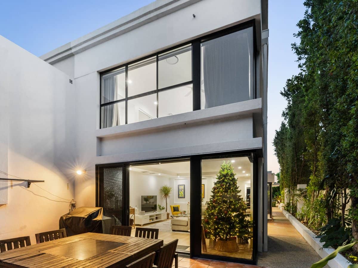 45 Woodroffe Avenue, MAIN BEACH - Thumbnail 21