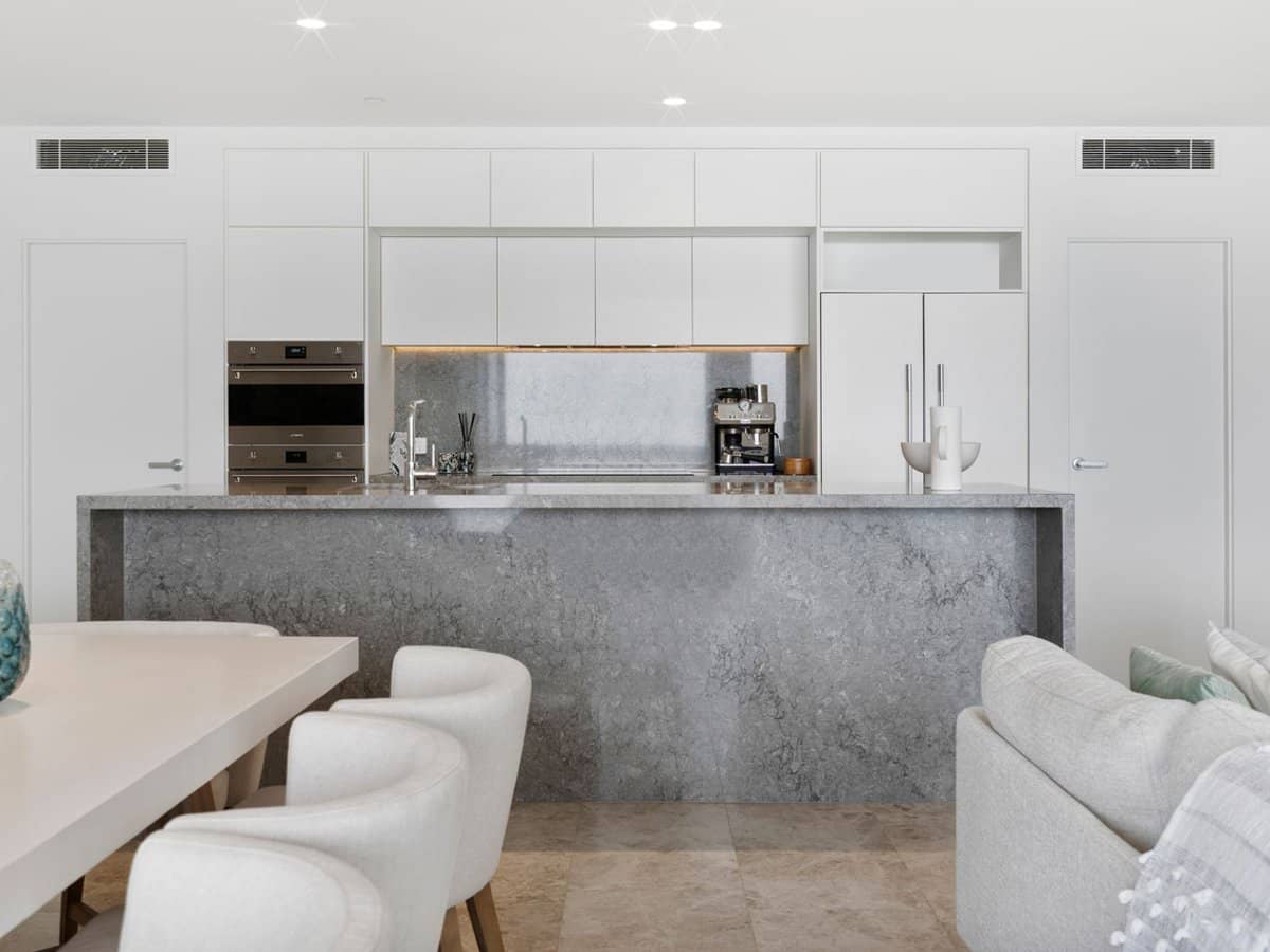 10-12 First Avenue, BROADBEACH - Thumbnail 6