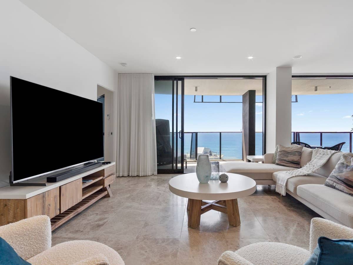 10-12 First Avenue, BROADBEACH - Thumbnail 7