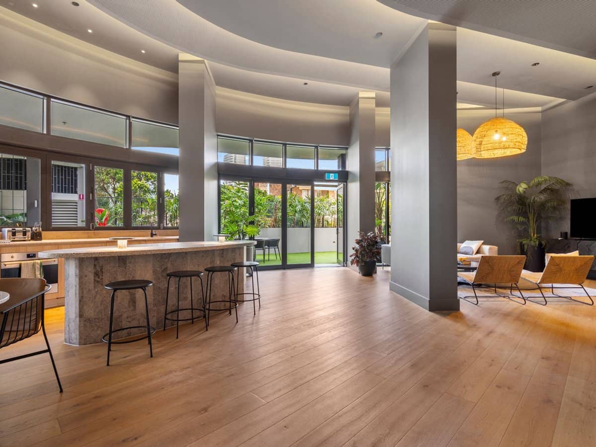 10-12 First Avenue, BROADBEACH - Thumbnail 24