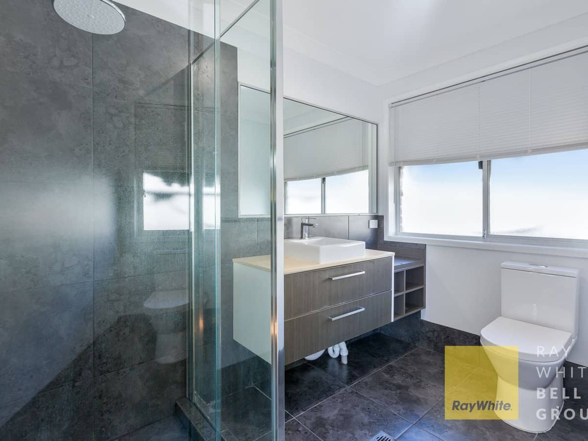 9 Essendon Close, Arundel - Thumbnail 10