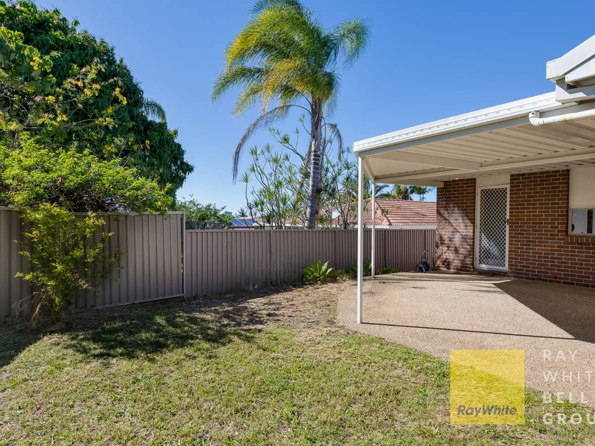 9 Essendon Close, Arundel - Thumbnail 17