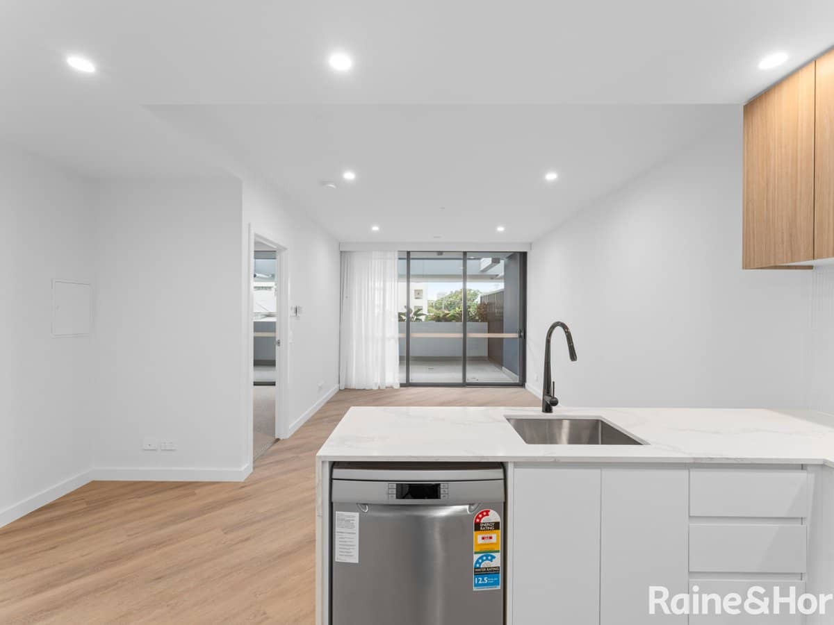 59 Meron Street, SOUTHPORT - Thumbnail 2