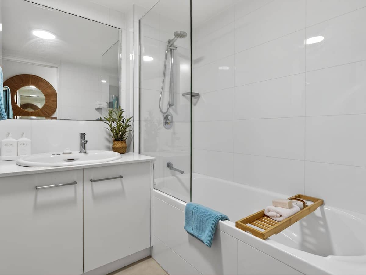 142 Stanhill Drive, Chevron Island - Thumbnail 14