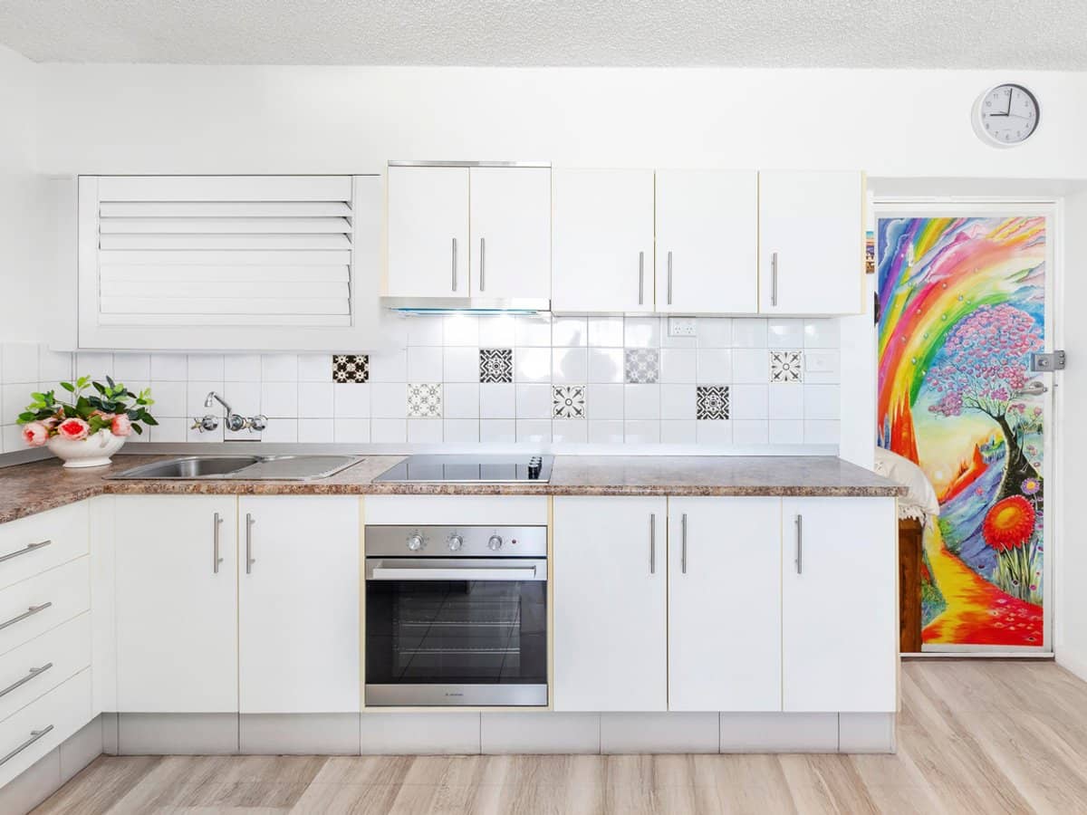 3049 Surfers Paradise Boulevard, Surfers Paradise - Thumbnail 2