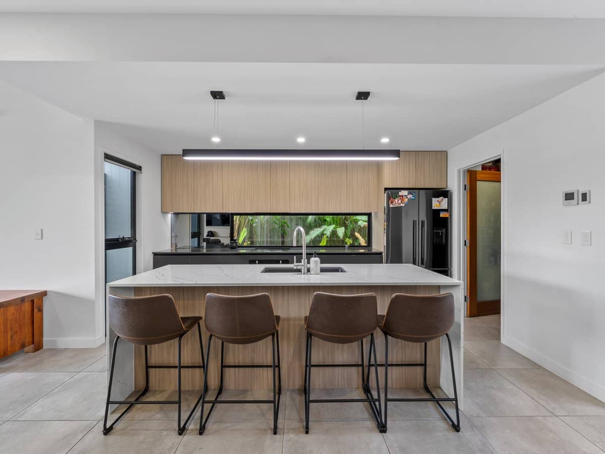 25 Waratah Avenue, Biggera Waters - Thumbnail 3